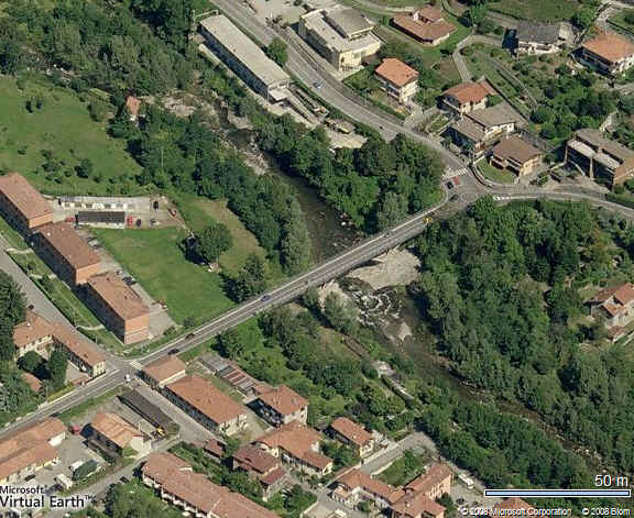 Il ponte a valle dell'area di ricerca. 